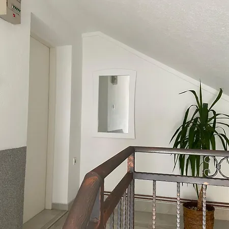 Lala Apartment *