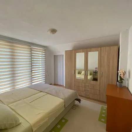 Lala Apartment